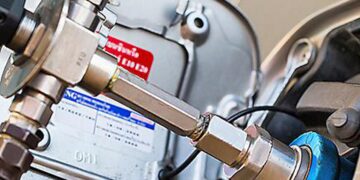 Ahead of Assembly elections, Gujarat cuts VAT on CNG & PNG; to give two free cylinders to Ujjwala beneficiaries