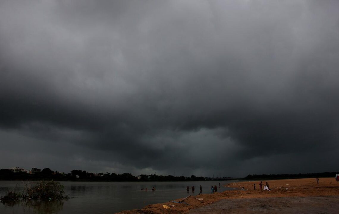 IMD advises people of Odisha to not pay heed to cyclone rumours