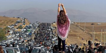 In Frames | Iran protests: Bare heads, steely hearts