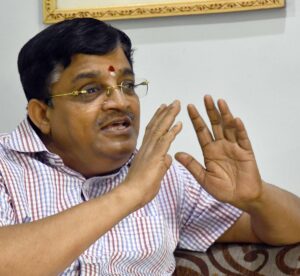 Maitreyan expelled from AIADMK – The Hindu