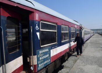 Militant killed, another held in Kashmir; explosives found near Jammu railway station