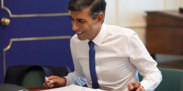 PM Modi speaks to U.K. PM Rishi Sunak, discusses India-U.K. trade pact