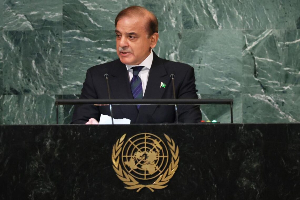 Pakistan Prime Minister Sharif greets Hindu community members on Deepavali