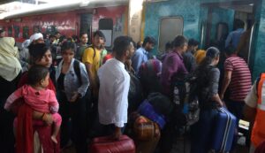 SCR runs 490 special trains, carries 2.5 lakh passengers in festival season