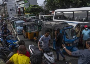 Sri Lanka government slashes petrol prices by LKR40; no change in diesel price