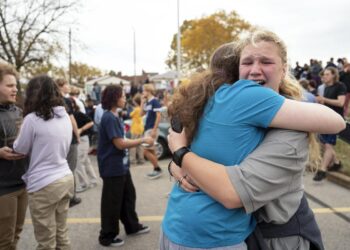 St. Louis high school shooting leaves three dead, including suspect