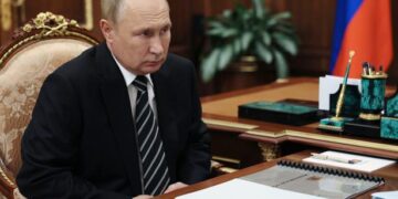 Vladimir Putin signs laws annexing 4 Ukrainian regions