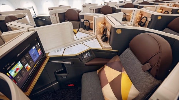 First Class With Etihad Airways: Major Attractions