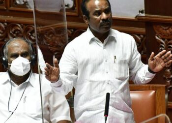 ‘How can Rahul unite country when he has failed to unite DKS and Siddaramaiah?’