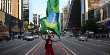 Brazil election agency rejects Bolsonaro push to void votes