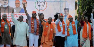 Dynasty rules on both sides of Gujarat politics