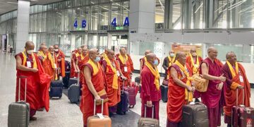 Footsteps of the Buddha: Monks from Bhutan on trip to India