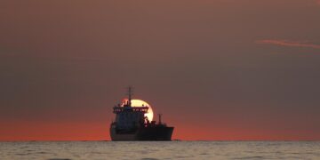 France and U.K. sign agreement to curb English Channel crossings