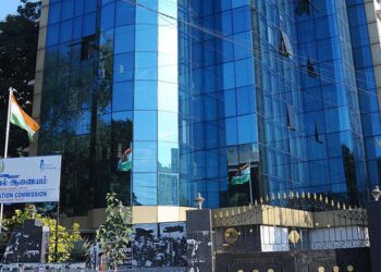 Give landowners stocks and share in profits, says Information panel