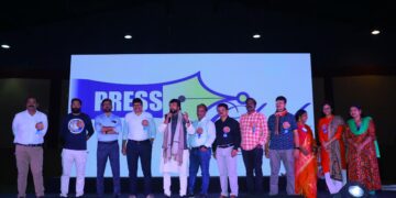 Journalists’ families have a gala time