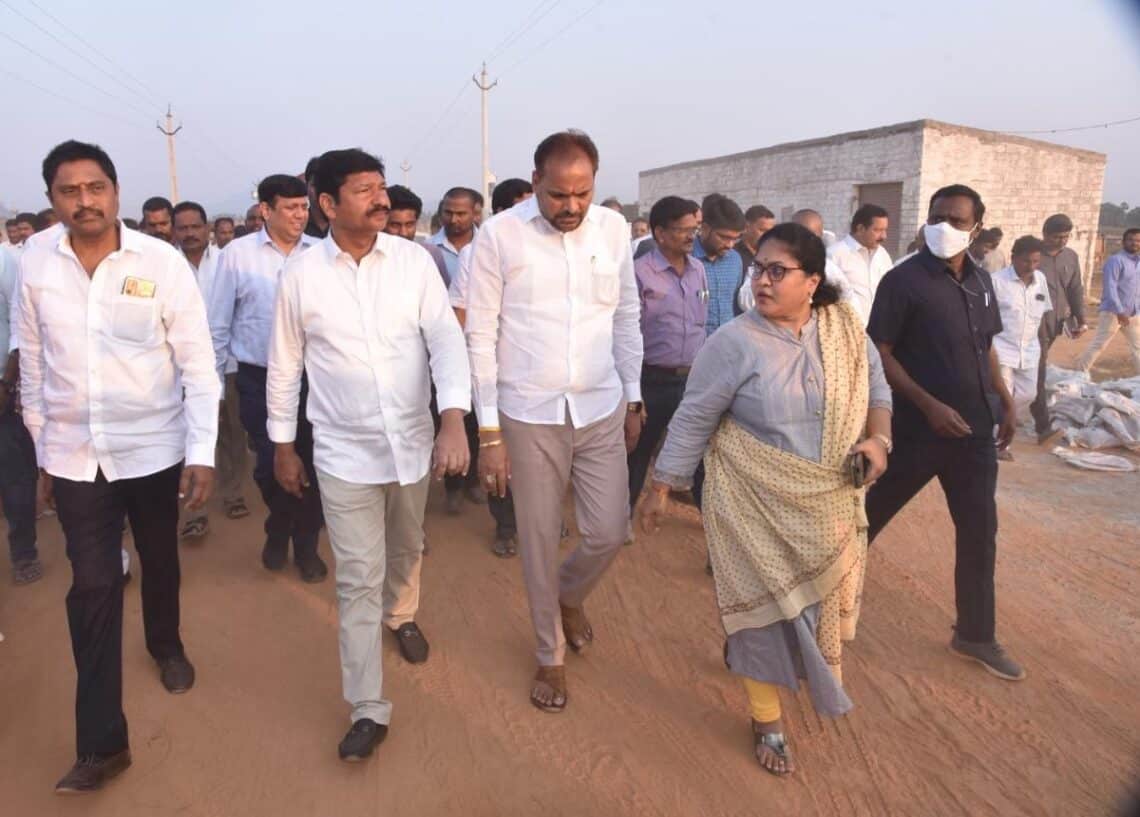 Minister rubbishes Pawan Kalyan’s allegations over Jagananna layouts after inspecting Gunkalam layout