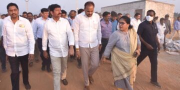 Minister rubbishes Pawan Kalyan’s allegations over Jagananna layouts after inspecting Gunkalam layout