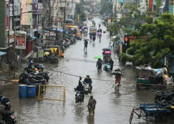 Tamil Nadu rains live updates | Chief Minister Stalin chairs review meeting