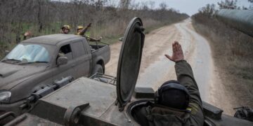 Ukrainian forces advance in south after Russia announces retreat