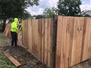 How to hire a qualified fence installer you can trust in Orlando, Florida