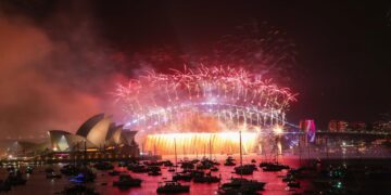 2023 new year celebrations from across the world live updates
