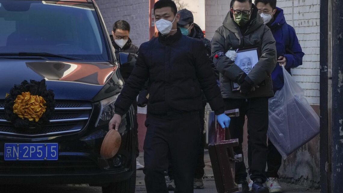 China reports first COVID deaths since December 3 as official count questioned China reports first COVID deaths since December 3 as official count questioned