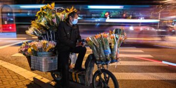 China shifts away from ‘zero-COVID’ by announcing more easing measures