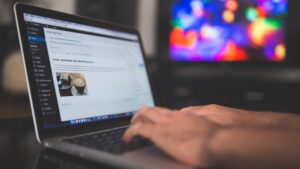 Cryptocurrency Blogging: 5 Benefits You Didn’t Know About