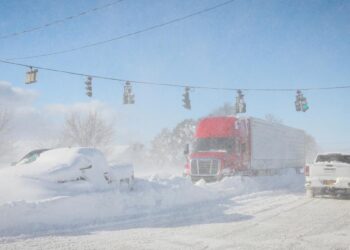 Frigid monster storm across U.S. claims at least 34 lives