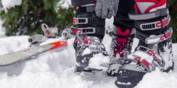 How to pick the right ski boot for your foot type?