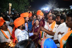 Intensify agitations over local issues: Bandi