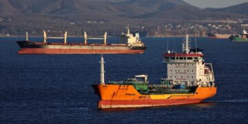 Russia to ban oil exports to countries with price cap from February