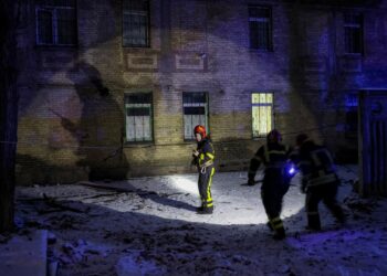 Russian strikes thwarted, wreckage hits buildings: Ukraine