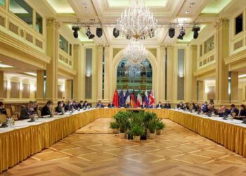 Saudi Arabia extends $3 bln deposit term to cash-strapped Pakistan