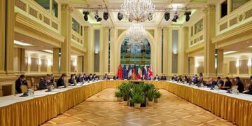 Saudi Arabia extends $3 bln deposit term to cash-strapped Pakistan