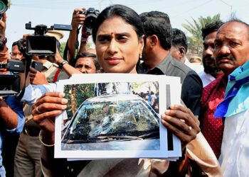 Sharmila’s comments making Andhra-origin people in TS uncomfortable: Jagga Reddy