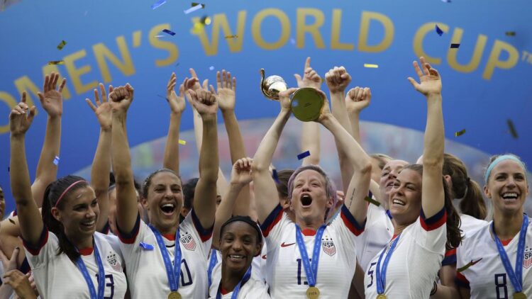 U.S. House passes equal pay bill in latest women’s soccer win
