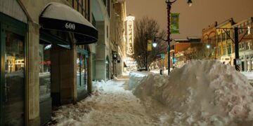 U.S. digs out from monster storm as death toll passes 50