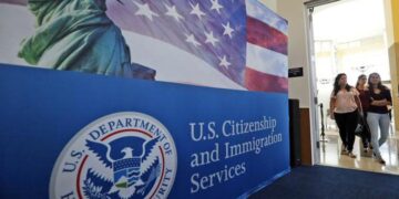 White House supports passage of bill that eliminates per country quota for Green Cards; Indian-Americans set to benefit