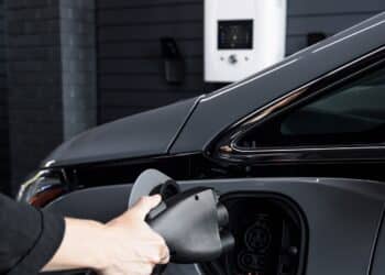 Here’s Why India’s EV Industry Has A Bright Future