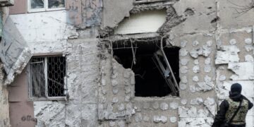 russian shelling kills many in kherson, ukraine