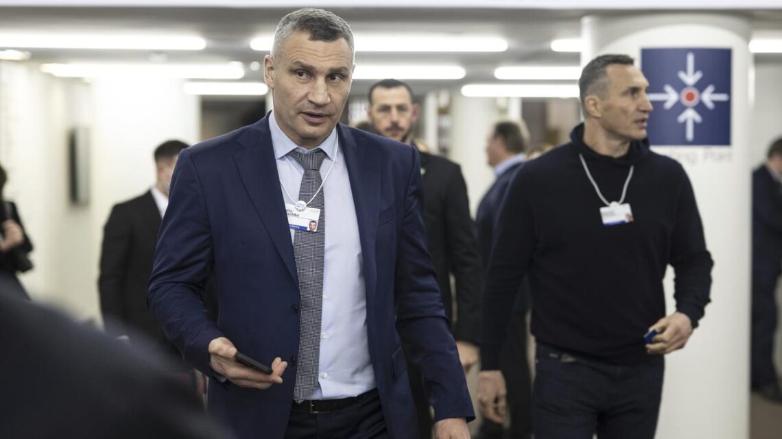 73% CEOs globally expect economic growth to decline; most pessimistic outlook in over a decade: PwC survey