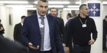 73% CEOs globally expect economic growth to decline; most pessimistic outlook in over a decade: PwC survey