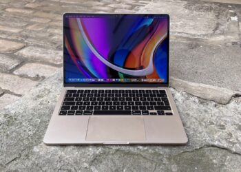 Apple MacBook Air Review (2022): Specifications And Functions