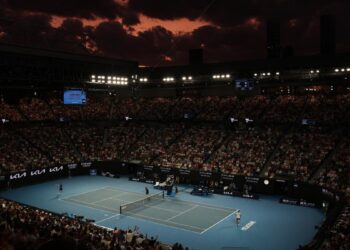 Four with Russian flags kicked out of Australian Open by police
