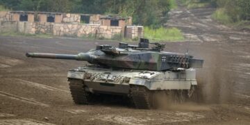 Germany finally agrees to provide Ukraine with Leopard tanks, Russia warns of ‘historical responsibility’