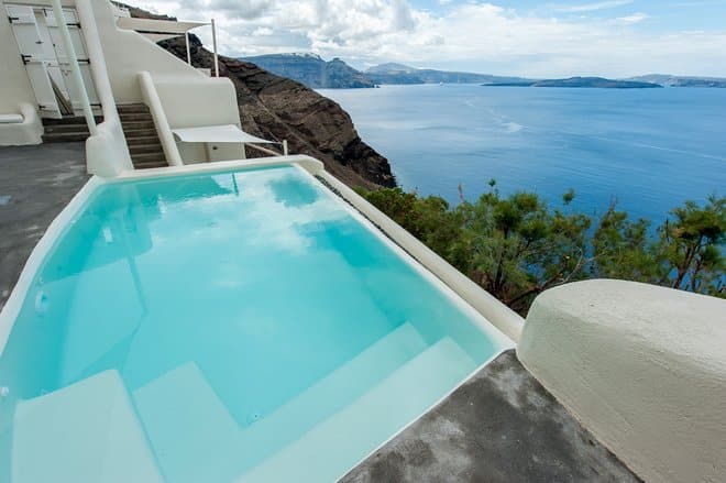 10 Most Luxurious Pools Around The World