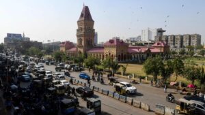 IMF team arrives in Pakistan to discuss ninth review