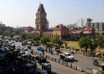 IMF team arrives in Pakistan to discuss ninth review