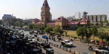 IMF team arrives in Pakistan to discuss ninth review